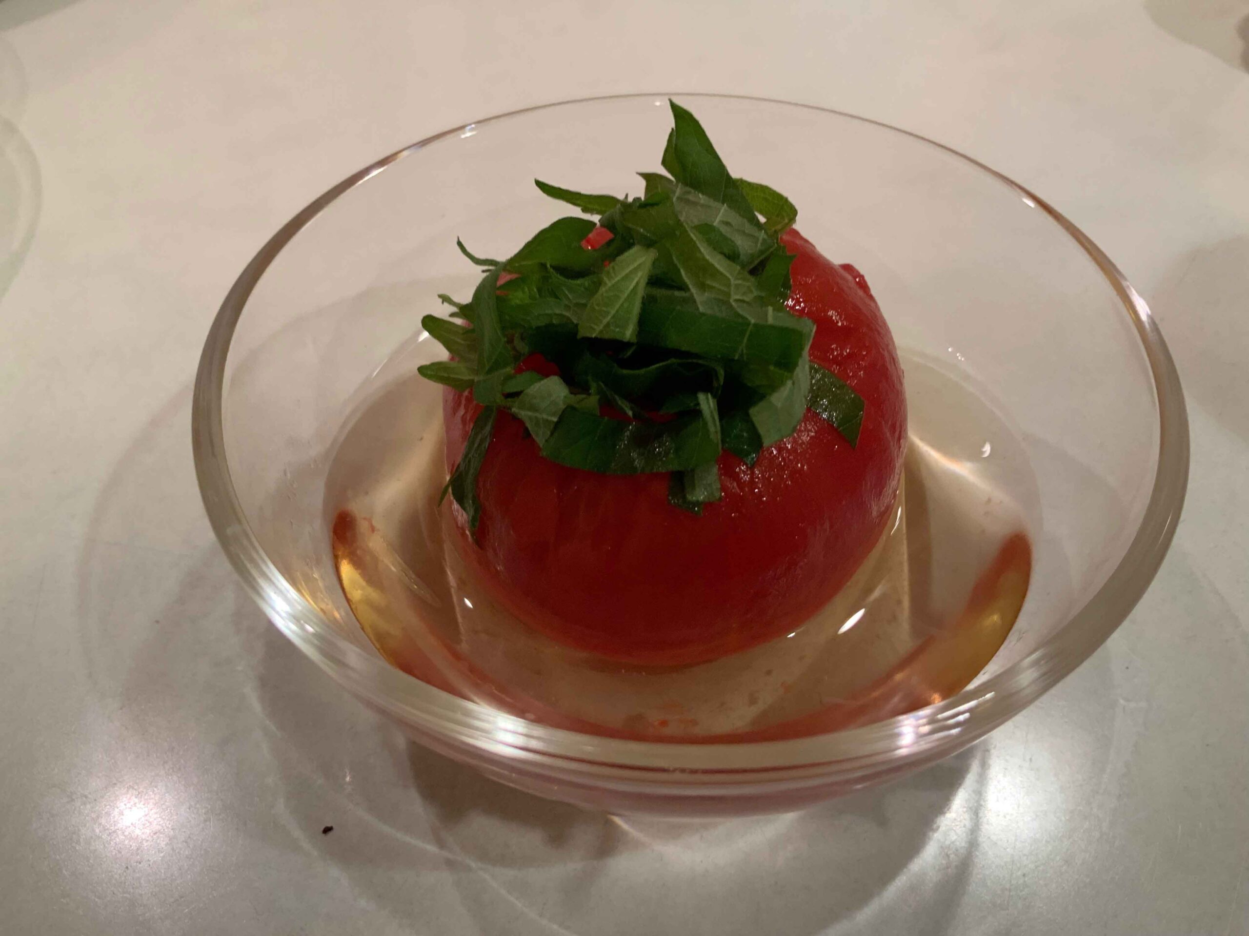 まるごとトマトのサラダ